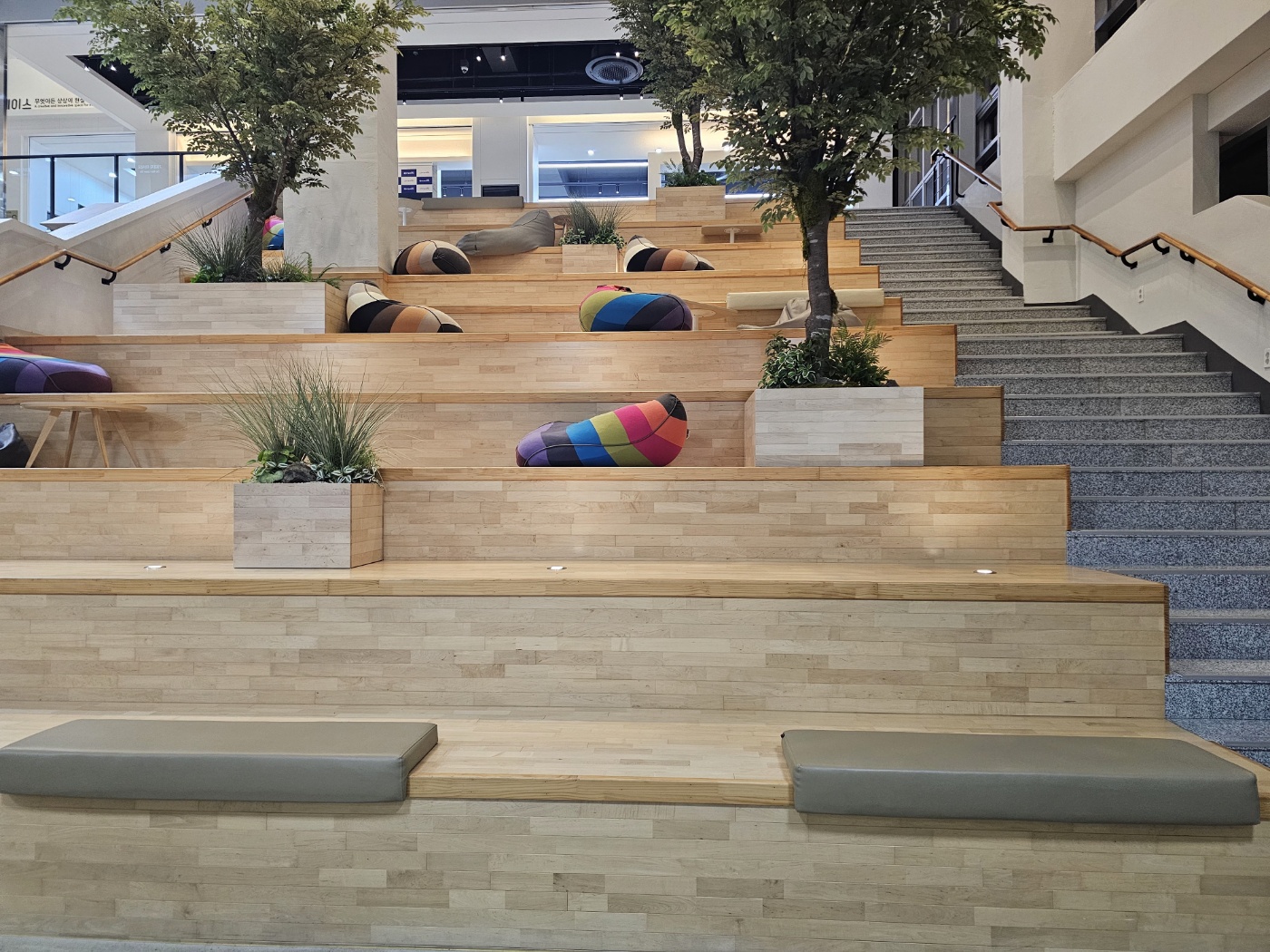 계단 개방형공간